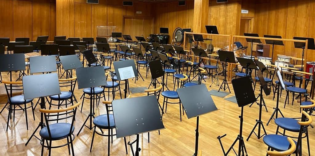 Sala de ensaio e aprendizagem musical